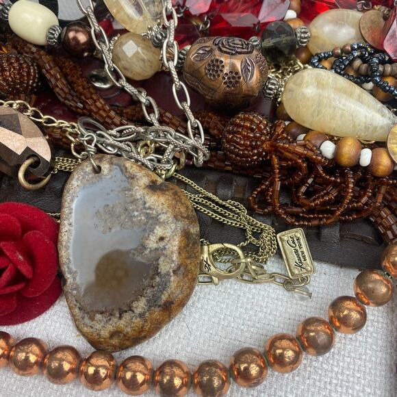 3 lbs Craft Repurpose Jewelry Brown Gold Red Vintage to Now Rhinestone Necklaces - Picture 4 of 10